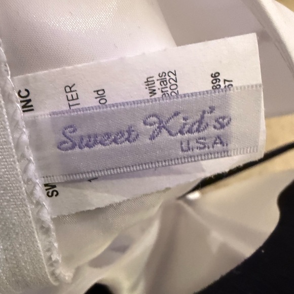 Elegant White Kids Dress - Picture 8 of 14